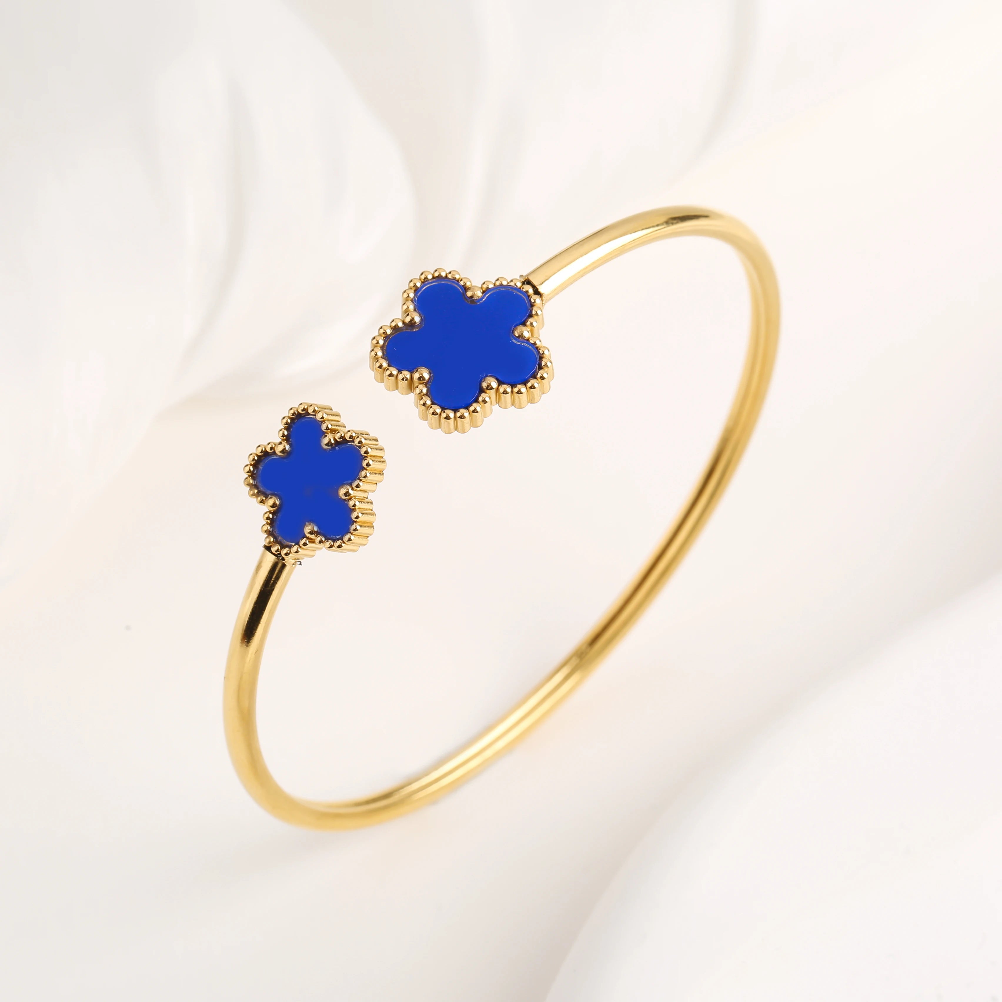 New Design Lucky Stainless Steel FIve Leaf Flower Bangle Ring Jewelry Set for Women Waterproof Fashion Jewelry Party Gift Clover