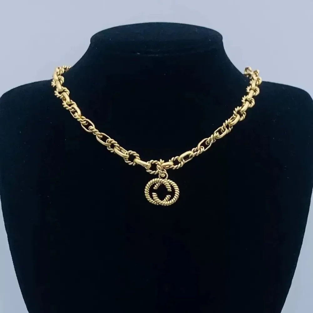 2025 Fashion Coarse Necklace Fashion Classic Vintage Suitable for Women