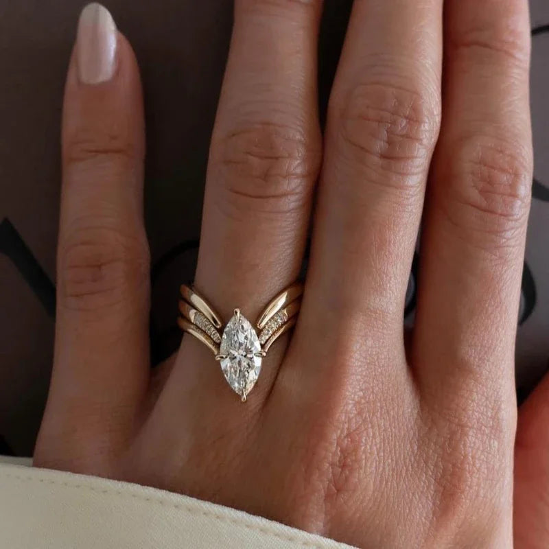 New Fashion Teardrop-shaped Inlaid Zirconia Ring 3 Pieces / Set of Women's Exquisite Sparkling Wedding Party Jewelry Gifts