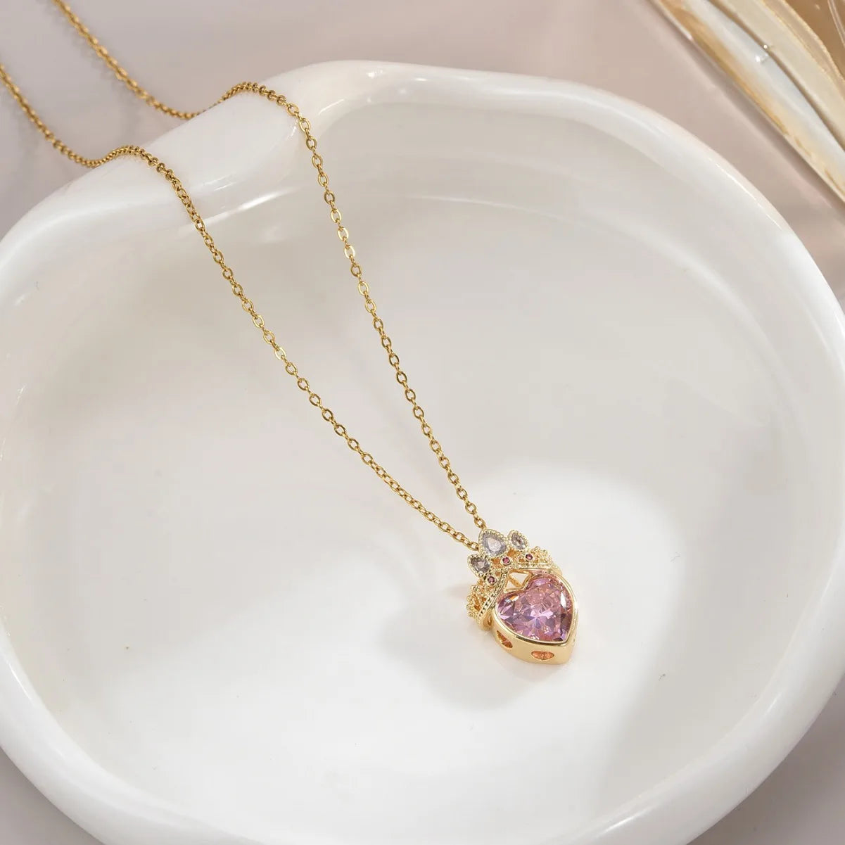 Princess Crown Pendant Necklace Women Wedding Party Jewelry School Blair Crown Rapunzel Gold Plated Necklace Gift for Her