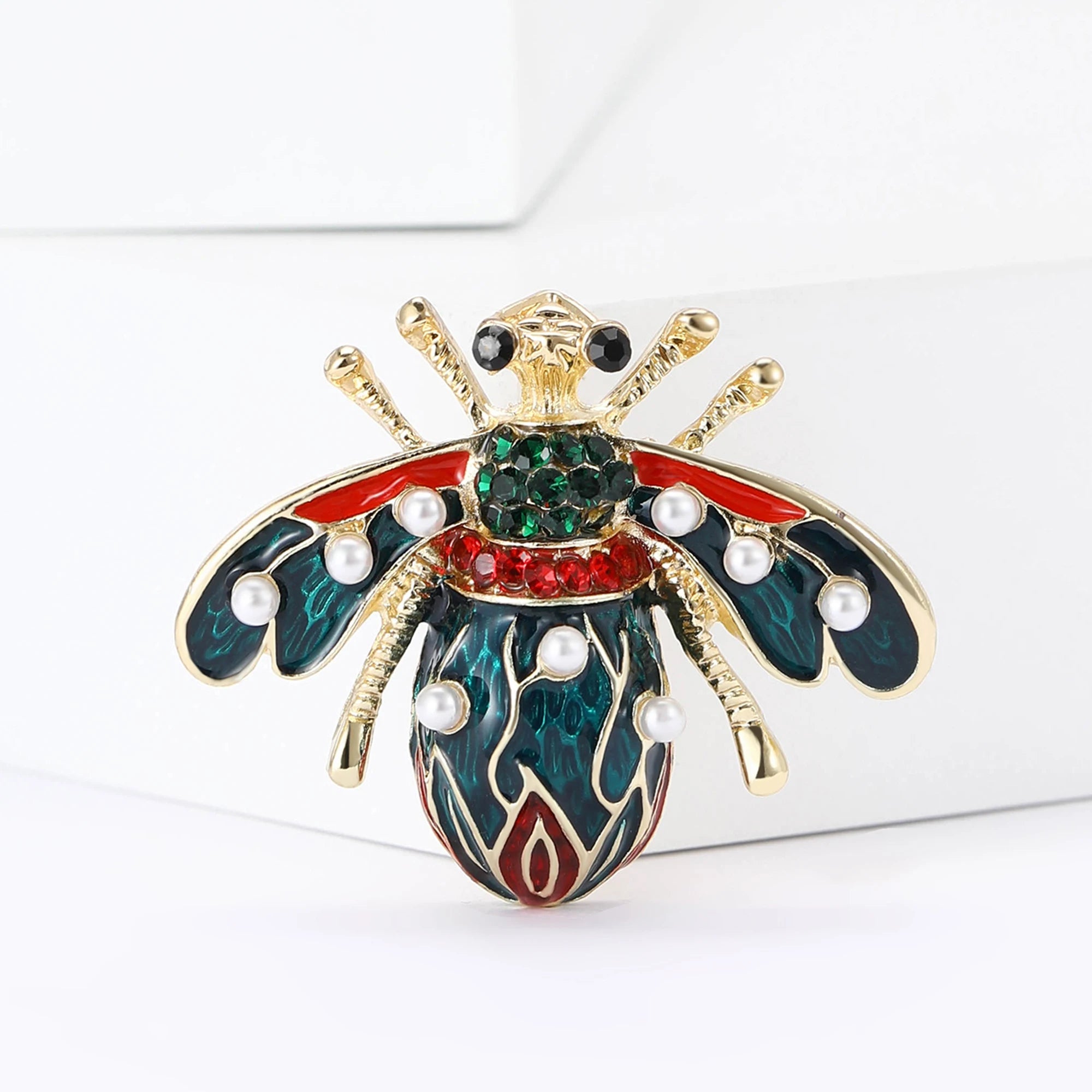 Stylish Rhinestone Bee Brooches for Women Unisex Crystal Glass Insect Pins Event Funny Luxury Gifts New Year Friends Decoration
