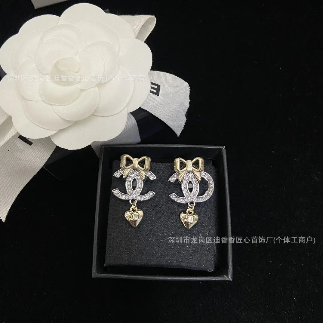 Fragrant Diamond Double Stud Earrings, The Bow Is Sweet, Exquisite and Cute.