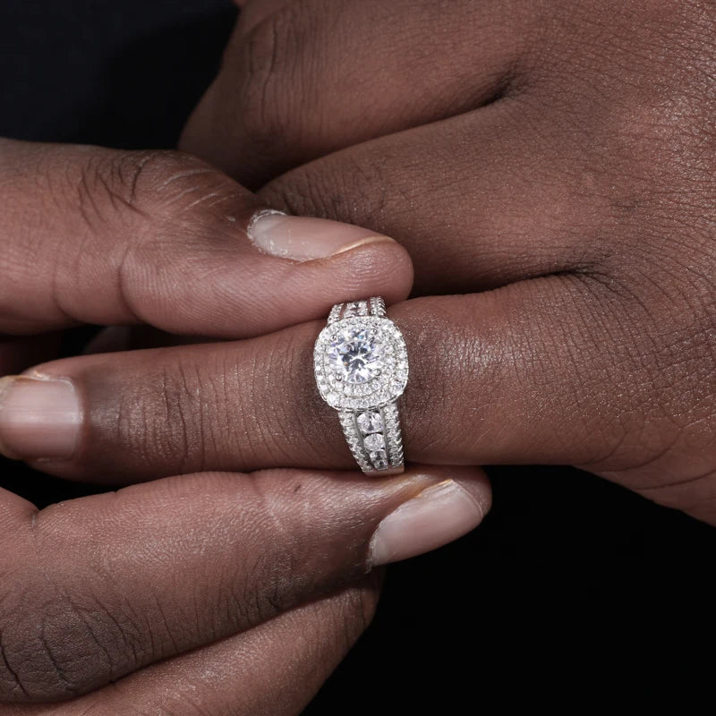 Luxury 925 Sterling Silver Moissanite Round Ice Diamond Ring for Women Men Wedding Party Band Jewelry Gifts 18K Gold Plated