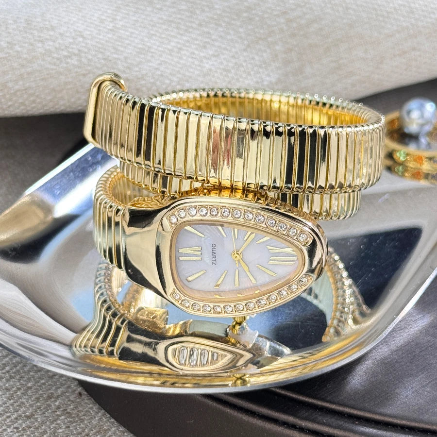 Fashionable European And American Snake-Shape Elastic Wrapping Quartz Ladies Watch with Embedded Diamond Bracelet Watch