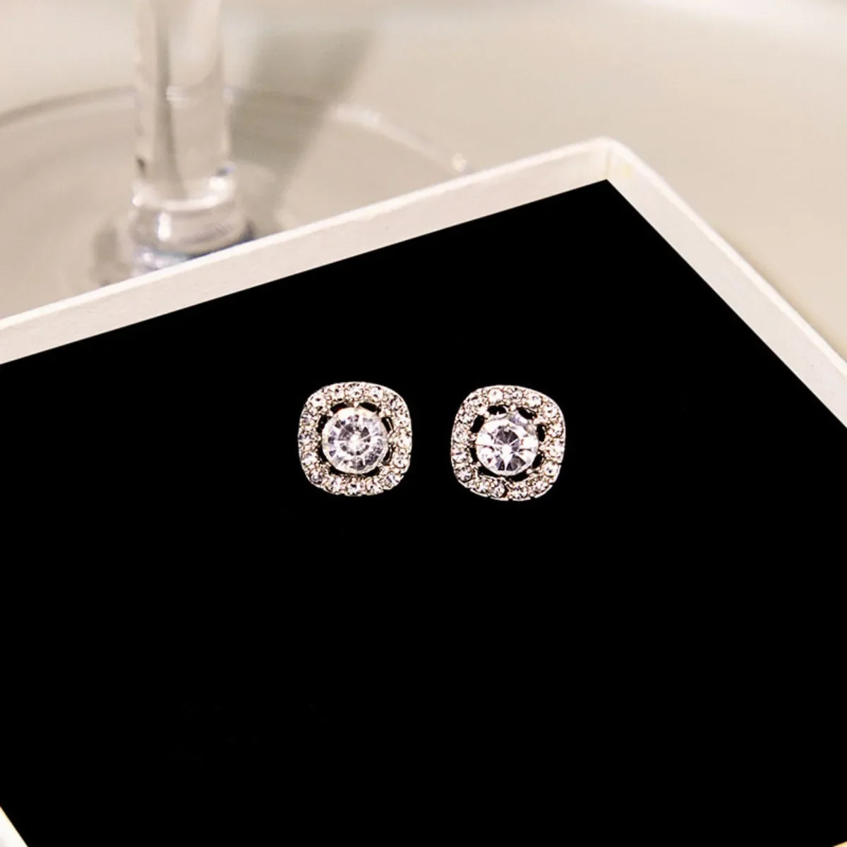 2pc Shiny Imitation Diamond Alloy Earrings Square Large Round Glass Rhinestone Women's Light Luxury Silvery Temperament Jewelry