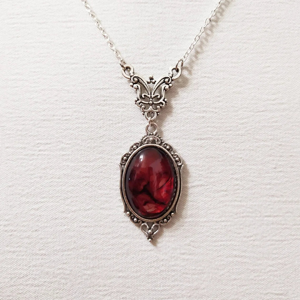 Gothic Vampire Necklace Vintage Stardust Crystal Cameo Pendant Necklace Punk Style Vampire Pendant Oval Satanic Demon Necklace