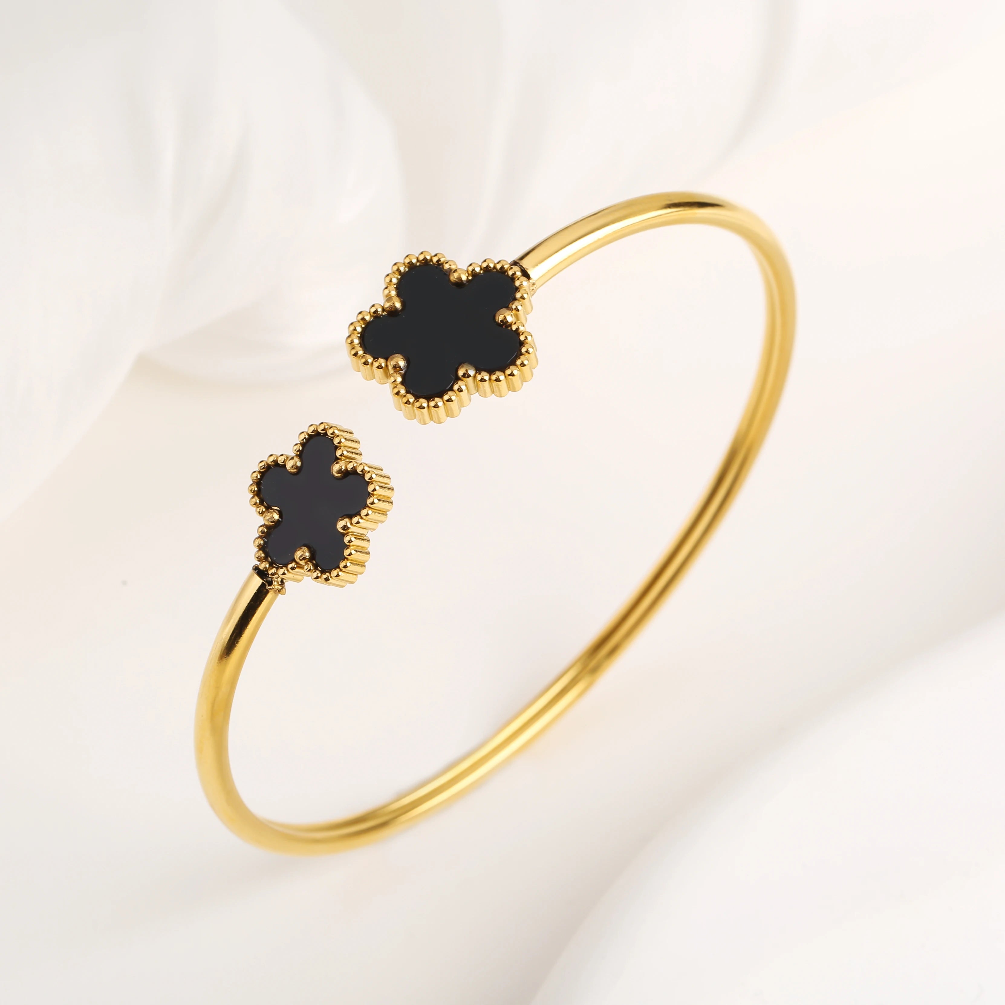 New Design Lucky Stainless Steel FIve Leaf Flower Bangle Ring Jewelry Set for Women Waterproof Fashion Jewelry Party Gift Clover