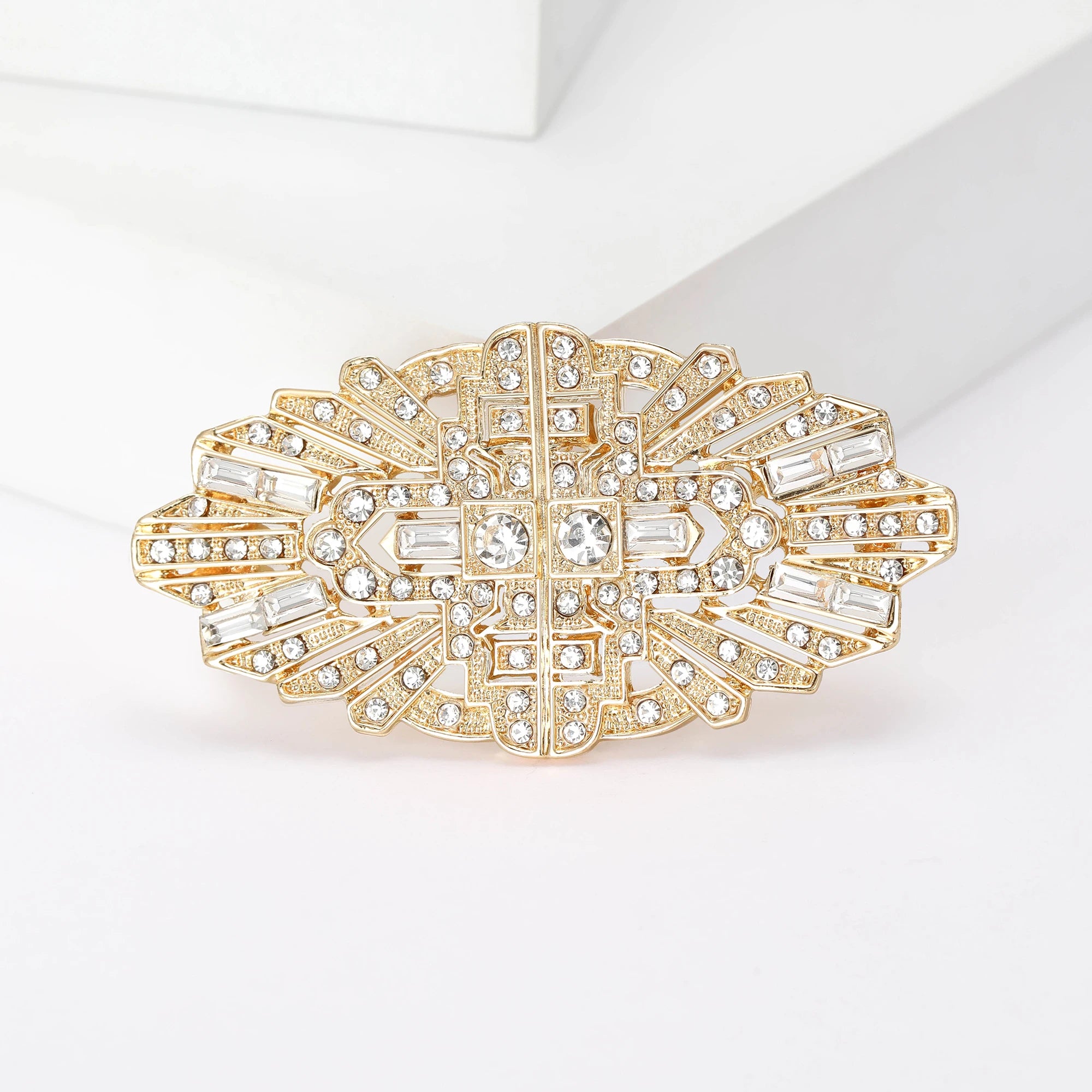 Luxurious Rhinestone Palace Crystal Glass Brooches for Women Unisex Elegant Bridal Pins Event Party Decoration Clothes Accessory