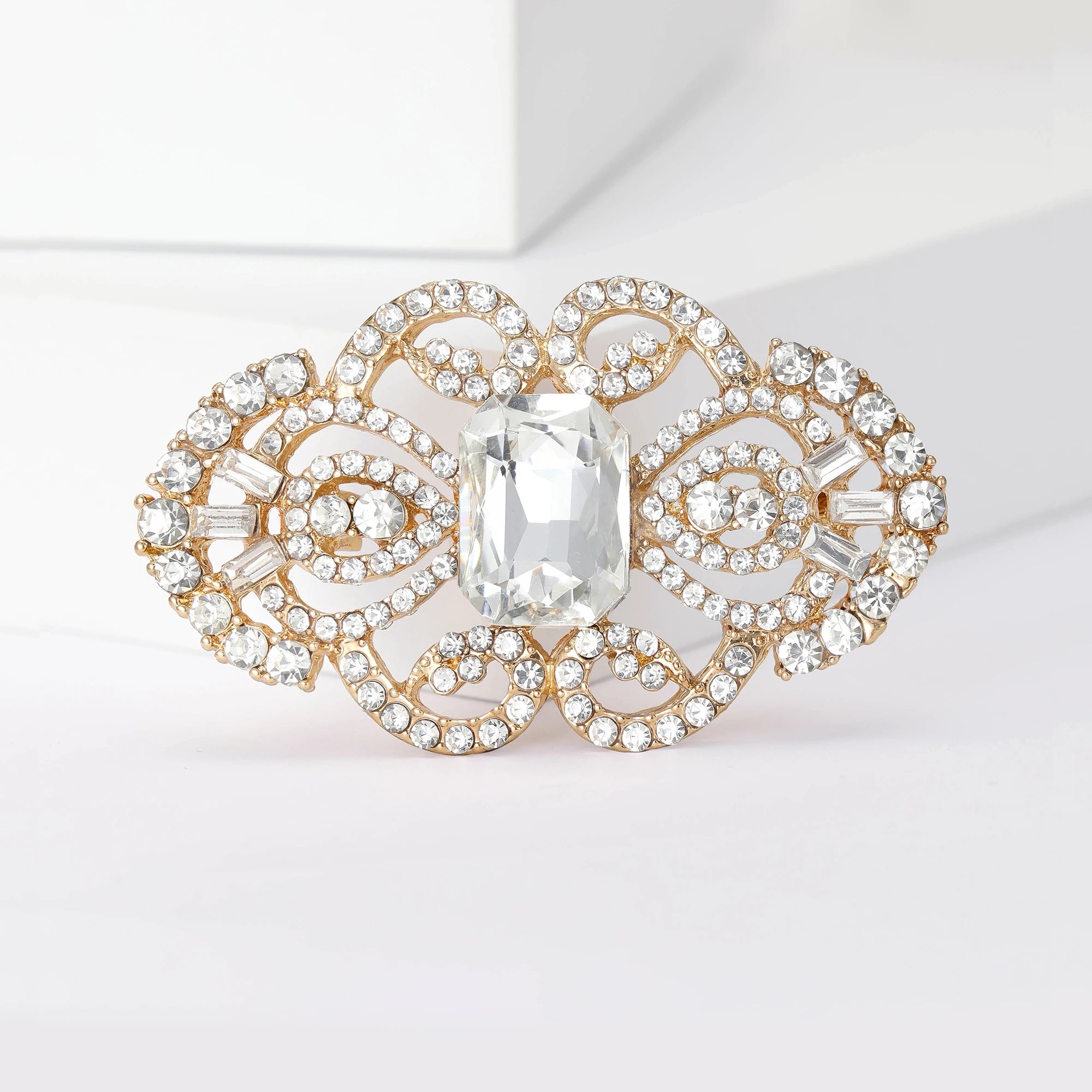 Luxurious Rhinestone Palace Crystal Glass Brooches for Women Unisex Elegant Bridal Pins Event Party Decoration Clothes Accessory