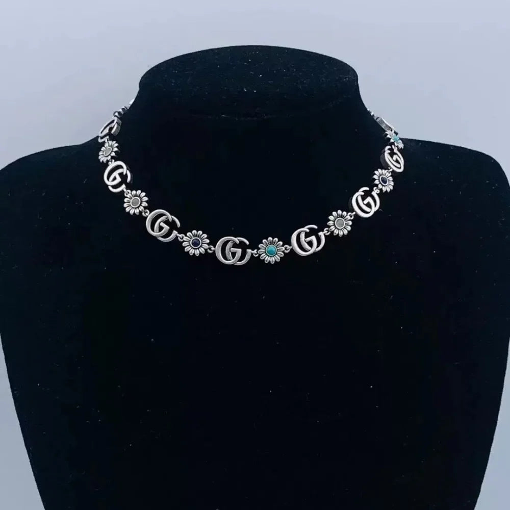 2025 Fashion Coarse Necklace Fashion Classic Vintage Suitable for Women