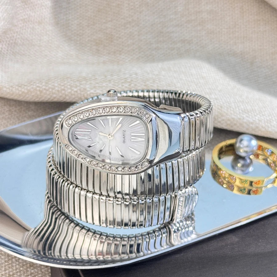 Fashionable European And American Snake-Shape Elastic Wrapping Quartz Ladies Watch with Embedded Diamond Bracelet Watch