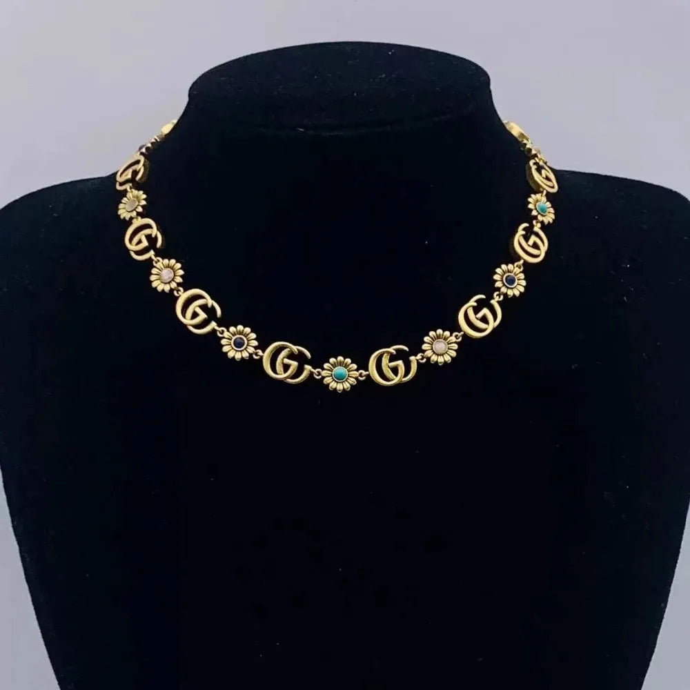 2025 Fashion Coarse Necklace Fashion Classic Vintage Suitable for Women