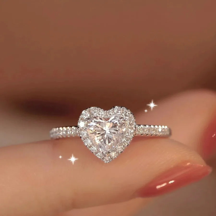 Love heart-shaped simple wind diamond ring female sterling silver S925 silver one-carat group set simulation diamond ring weddin