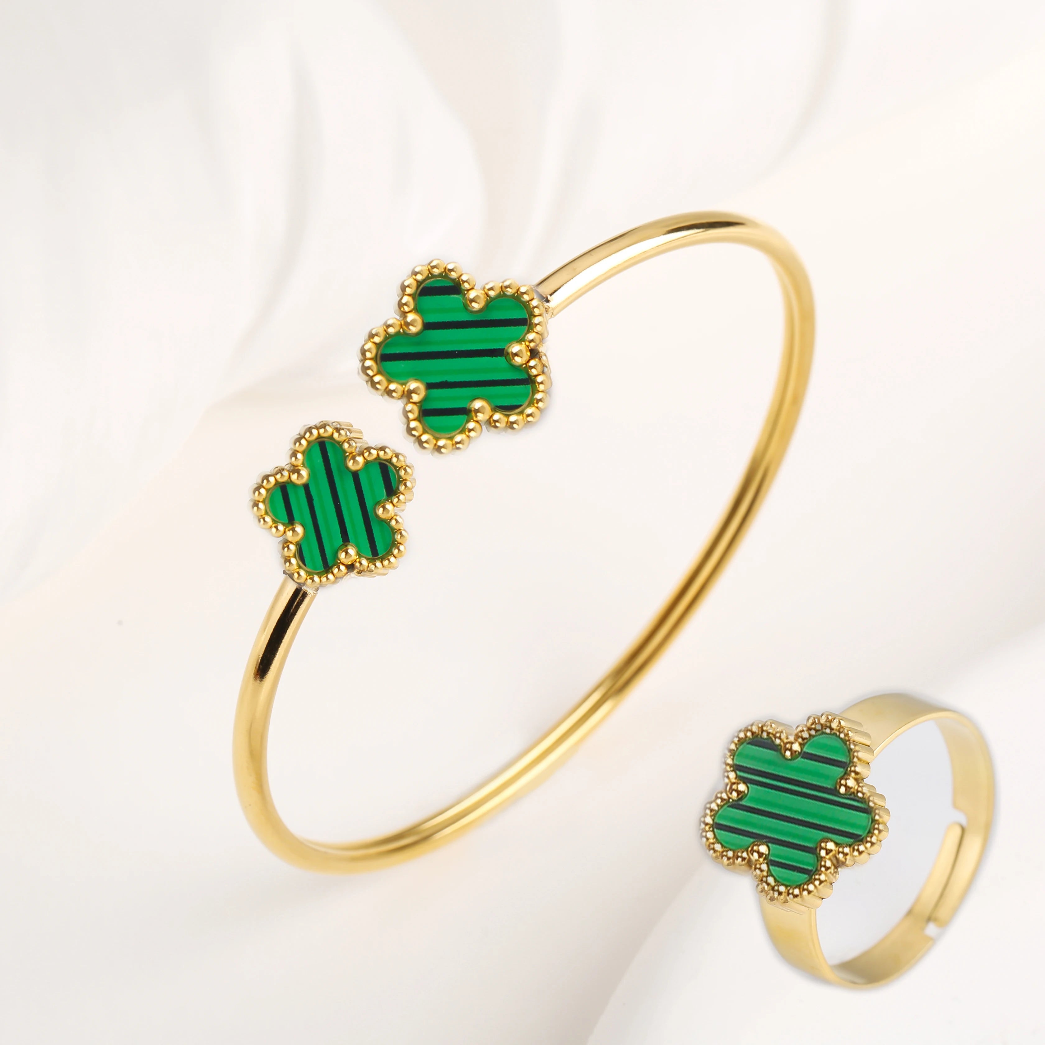 New Design Lucky Stainless Steel FIve Leaf Flower Bangle Ring Jewelry Set for Women Waterproof Fashion Jewelry Party Gift Clover