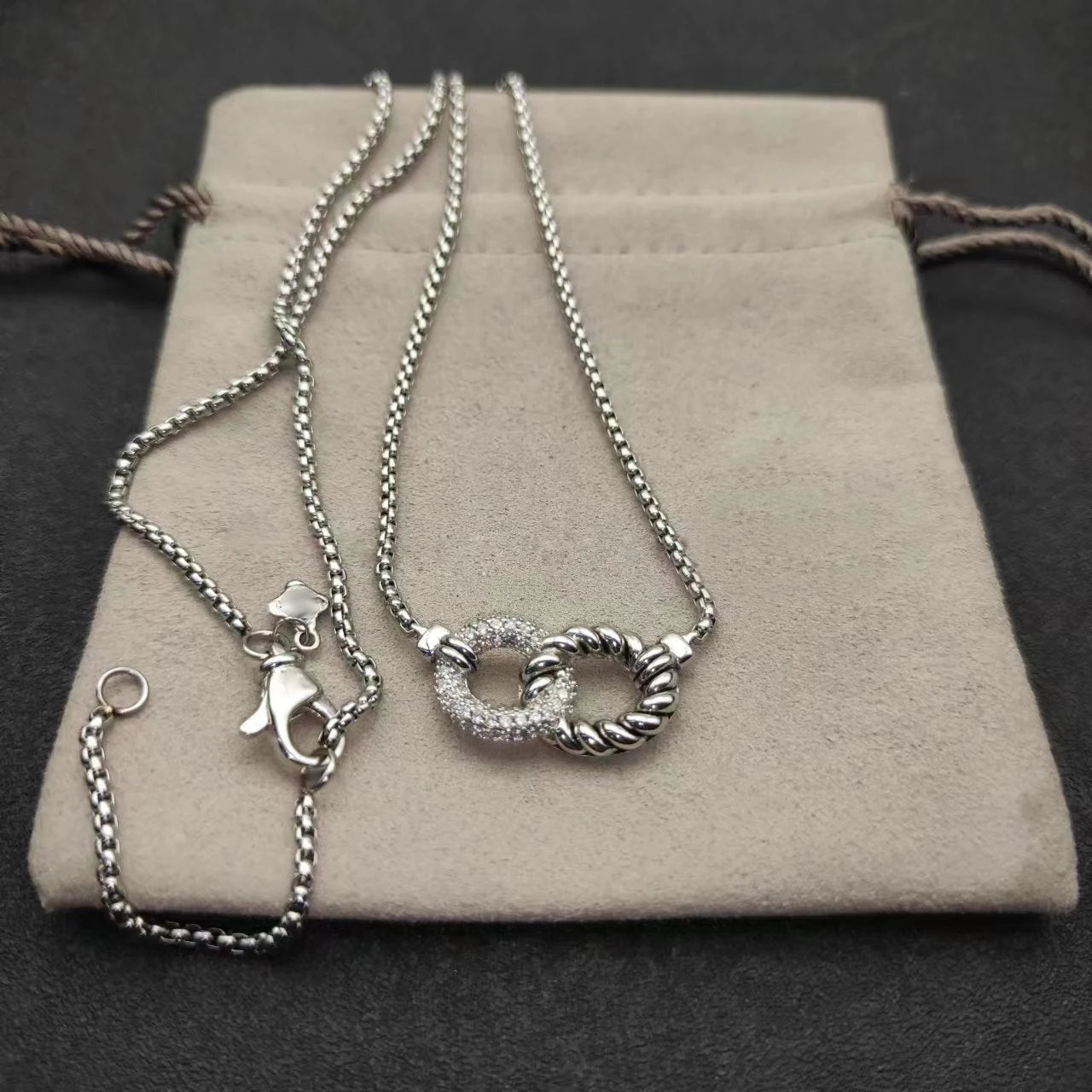 2025 New DY High-Quality Pendant Necklaces for Men and Women Elegant Versatile Designs
